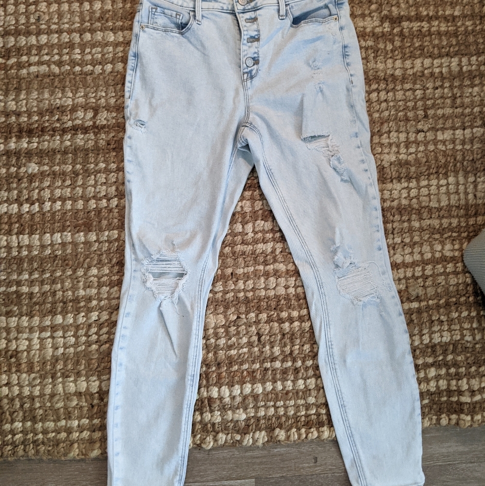 Old Navy distressed high rise skinny jeans
